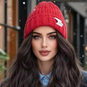 RED RIBBED WITH LONG WAVES